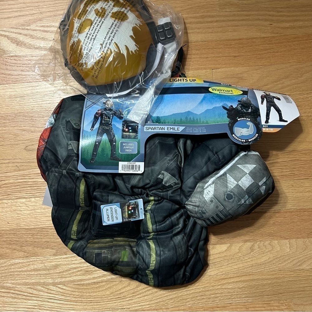 Halo Spartan Emile Costume NEW Lights Up Medium 8-10 Kids Halloween Green